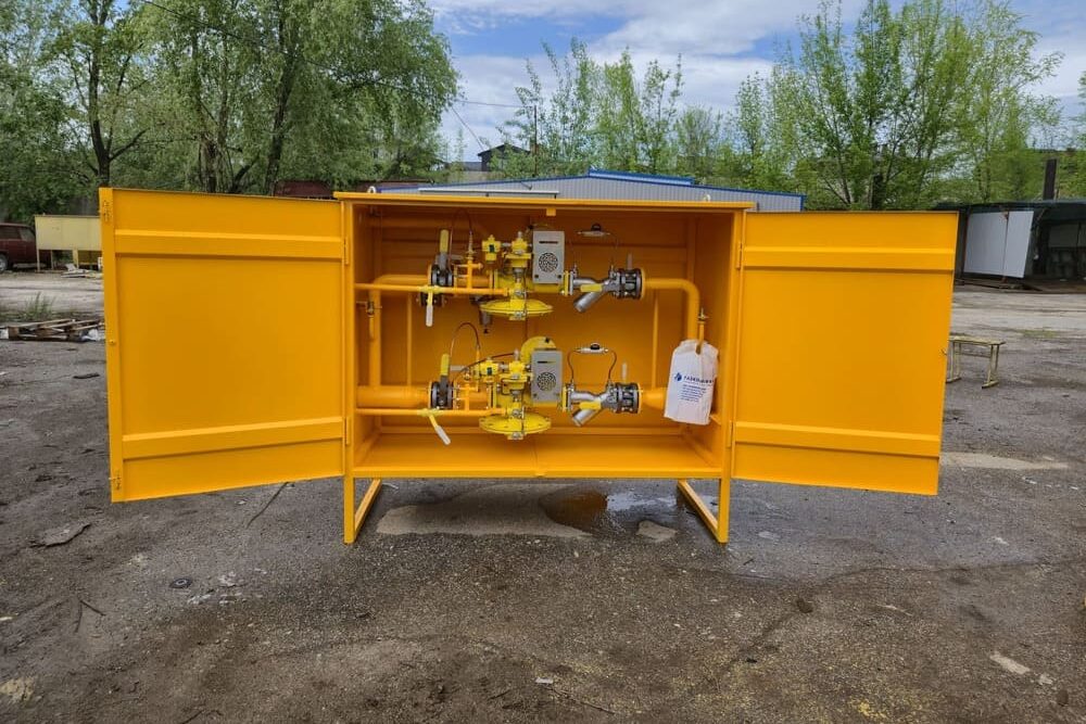 ГРПШ-ГКС-13-2НУ1 с фильтром газа с ИПД, напоромером и стальными кранами LD
