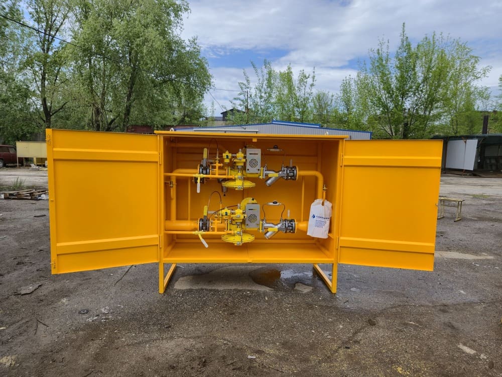 ГРПШ-ГКС-13-2НУ1 с фильтром газа с ИПД, напоромером и стальными кранами LD
